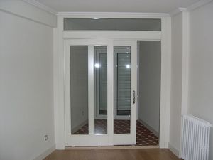 Puerta Lisa Modelo L-2-1Vidrio Entero-Corredera Paralela