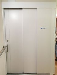 Puerta Lisa Modelo Lisa-Corredera Paralela